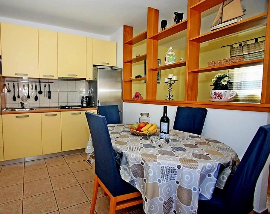 Sweet Apartment Marijana Supetar Exterior foto